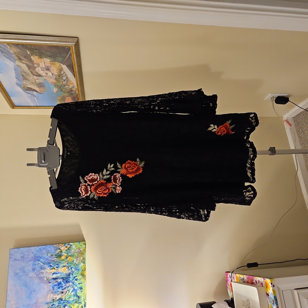 Black lace dress with flower embroidery